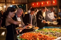 CLT-Guests-at-seafood-boat