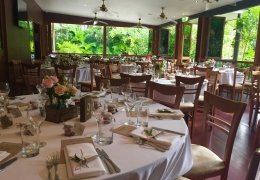 whitfield-house-table-close